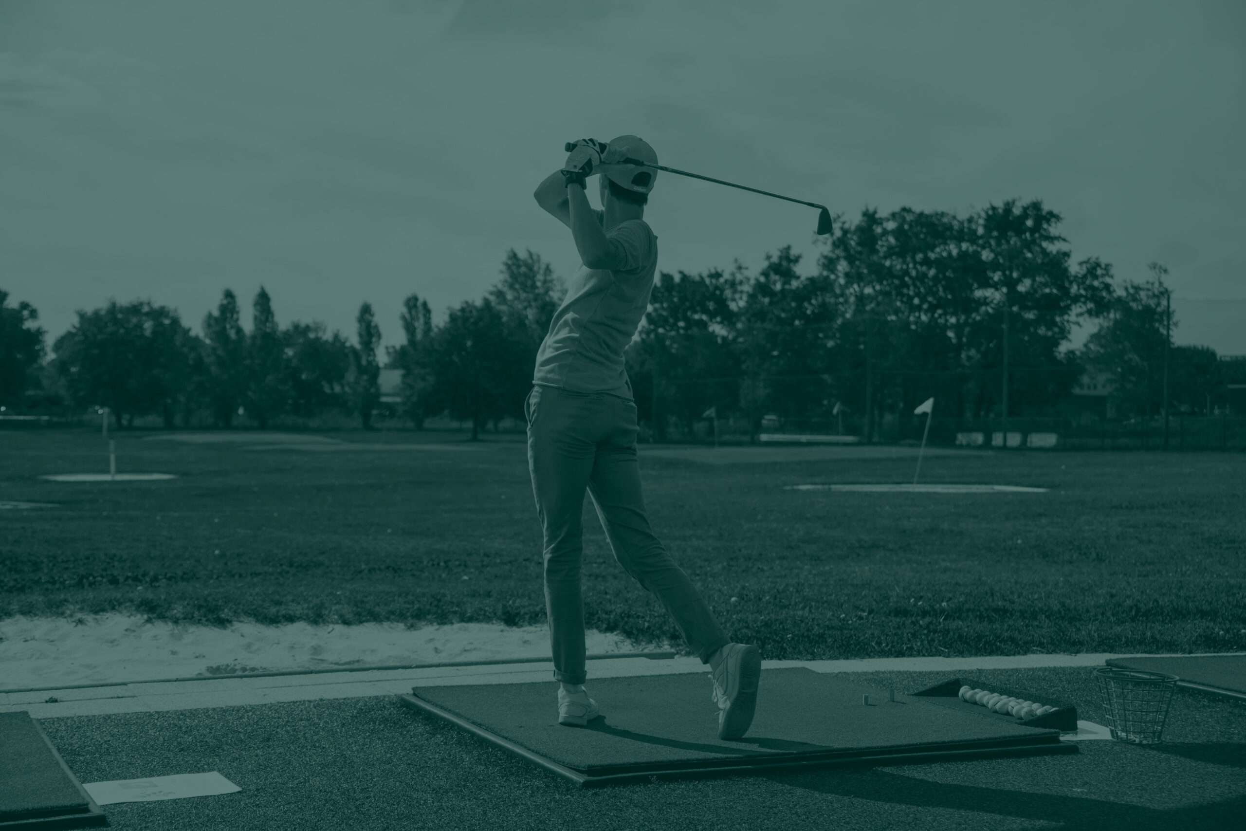 découvrez les astuces essentielles pour bien débuter au golf et progresser rapidement grâce à nos conseils pratiques et faciles à suivre.