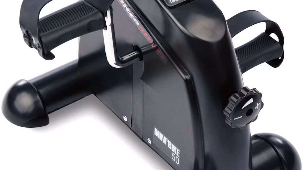 découvrez notre mini vélo d'exercice compact et pratique, idéal pour rester actif à la maison ou au bureau. parfait pour améliorer votre forme physique facilement et discrètement.