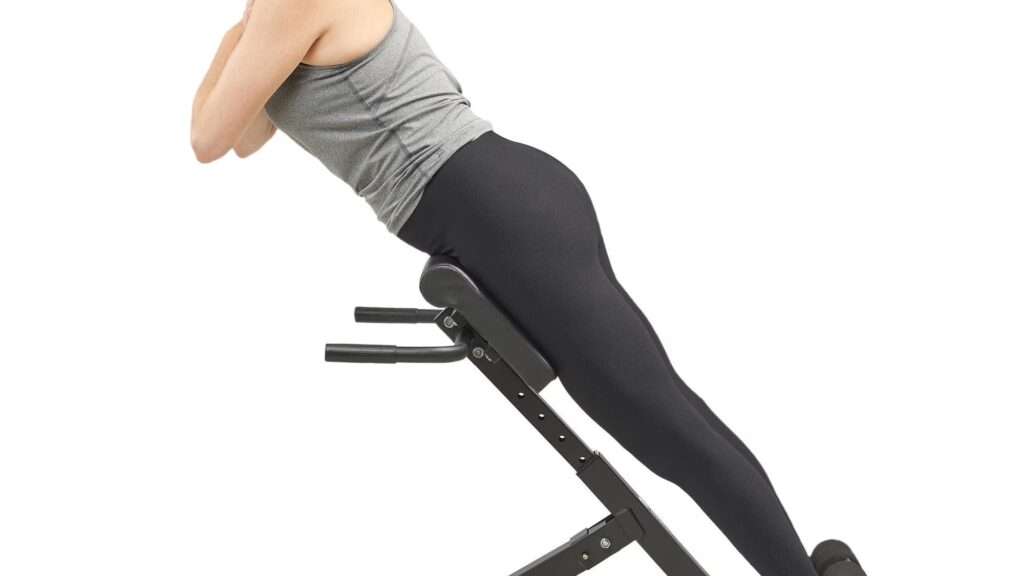 découvrez les bienfaits de l'exercice sur la chaise romaine, une méthode efficace pour renforcer vos muscles abdominaux et améliorer votre posture.